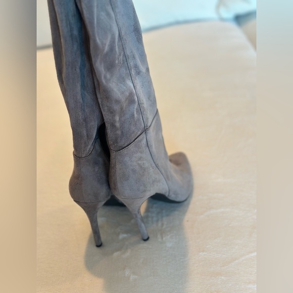 Charles gray suede boots size 7 - Picture 2 of 6